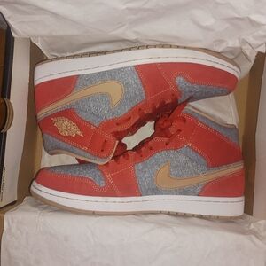 Jordan Air Jordan 1 Mid SE - Cinnabar and White
